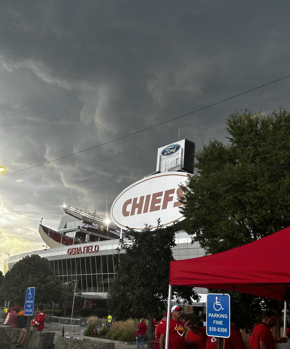 Storm over Arrowhead didn’t keep us from the win! #ChiefsKingdom  #KSHB41