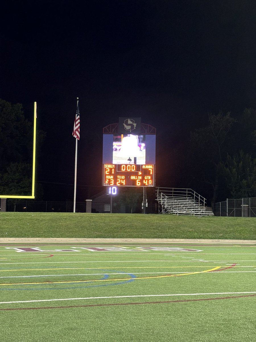 FOOTBALL: final 
Seaholm-21
Avondale-7 
<a href="/roberts_penn/">Penn Roberts</a> 2 TD runs of 57 &amp; 44yds, <a href="/alexr_smith/">Alexander R Smith</a> 11yd TD run. Defense w/ a goal line stand. Maples record 2-0! 
<a href="/MIPrepZone/">MIPrepZone</a> <a href="/folsombrandonj/">Brandon Folsom</a> <a href="/TheD_Zone/">The D Zone</a> <a href="/OAAscouts/">Jake</a> <a href="/OAAsports/">OAA Sports</a> <a href="/InsideTheOAA/">Inside The OAA</a> <a href="/LocalSportsFans/">North Oakland Sports</a> <a href="/CandGSports/">CandGSports</a> <a href="/ArrickSports/">Tim Arrick 🦫🦉🦝🏴‍☠️🏳️‍⚧️🏁🏳️‍🌈🐧☃️🐈🐦‍🔥</a>