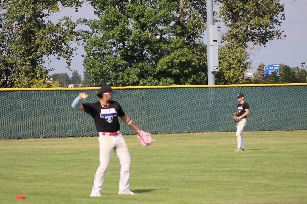 Redshirt Sophmore, first week of fall ball 4-9. OF, 3B,RHP,C. Looking for 4 year university, 98mph from the OF, 86-88 top 90 on the mound. Contact me 786-307-5138 for more info. Head Coach Derek Hahn +1 (952) 807-2075.