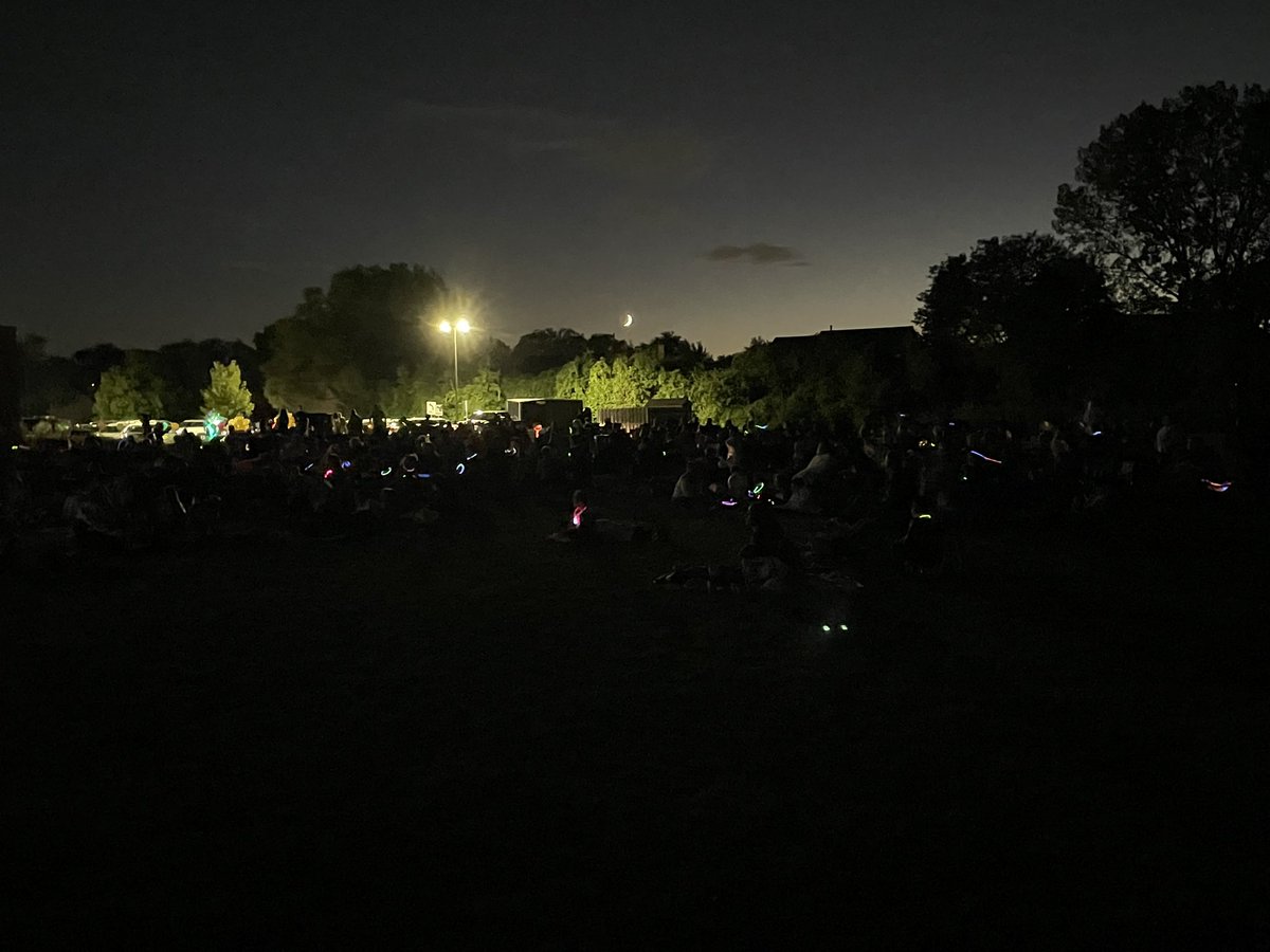 Movie Night at Seth Paine was a great success! 🍿 🎥 

Thanks to the awesome SP PTO for putting on this event. All of our families had a great time!

#DragonPride #empower95 #kungfupanda4