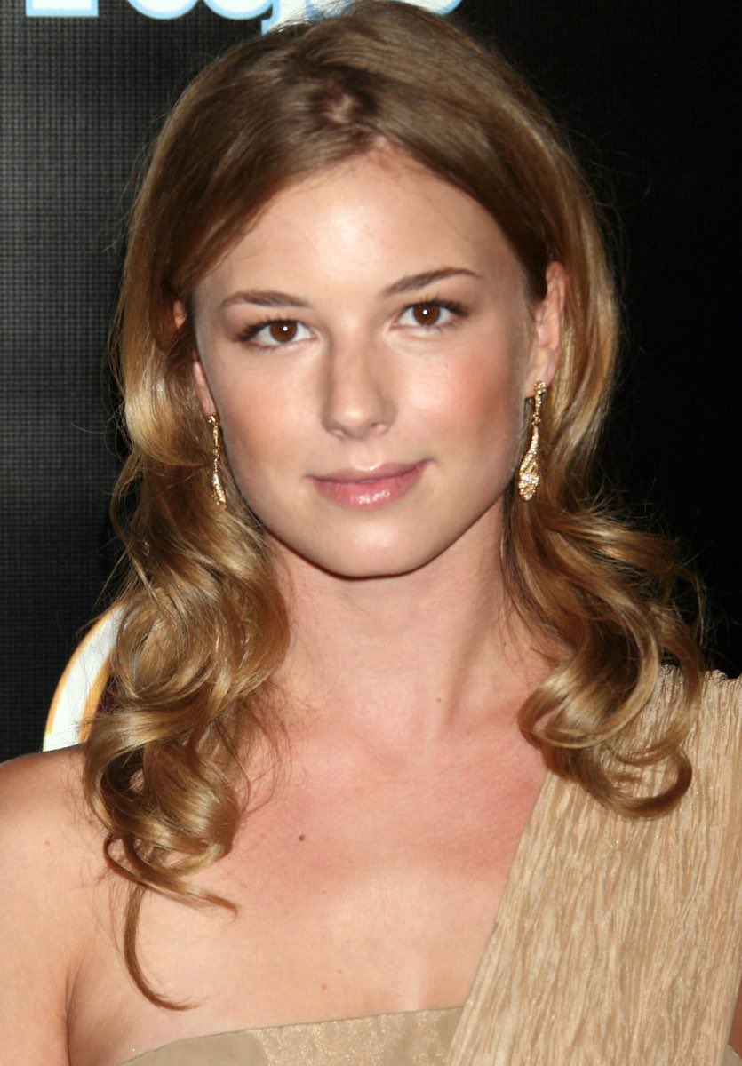 emilyvancamp's tweet photo. THANK YOU CANADA https://t.co/2jr2GAmS3o