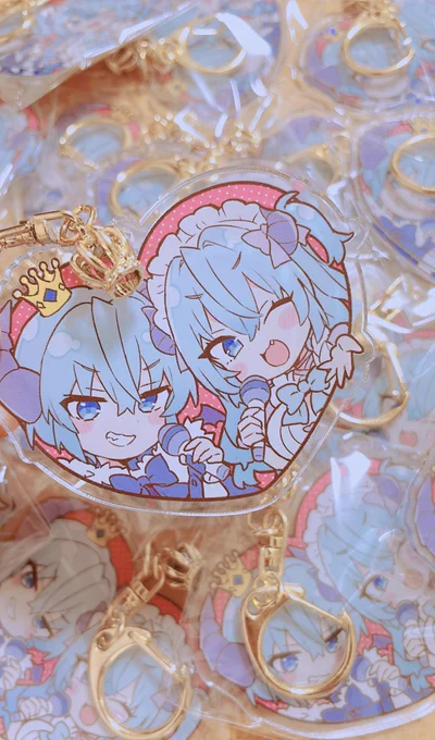 アクキー(再販分)が無事に印刷所から届きました点検したり注意書きシール貼り終わったらBOOTH発送の準備していきますのでもうしばらくお待ちをっ 