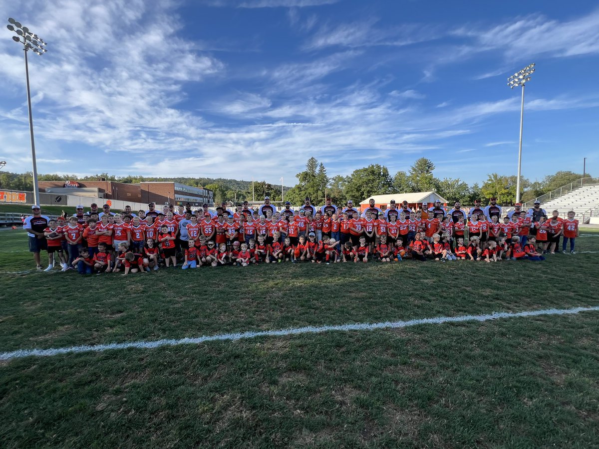 Sorry I’m behind tonight I coach youth football and had my hands full with youth night.  Final tonight’s game JS-55 Selinsgrove-21.  Thanks to the high school for hosting our youth tonight! #traditionnevergraduates #itsagreatdaytobeabulldog