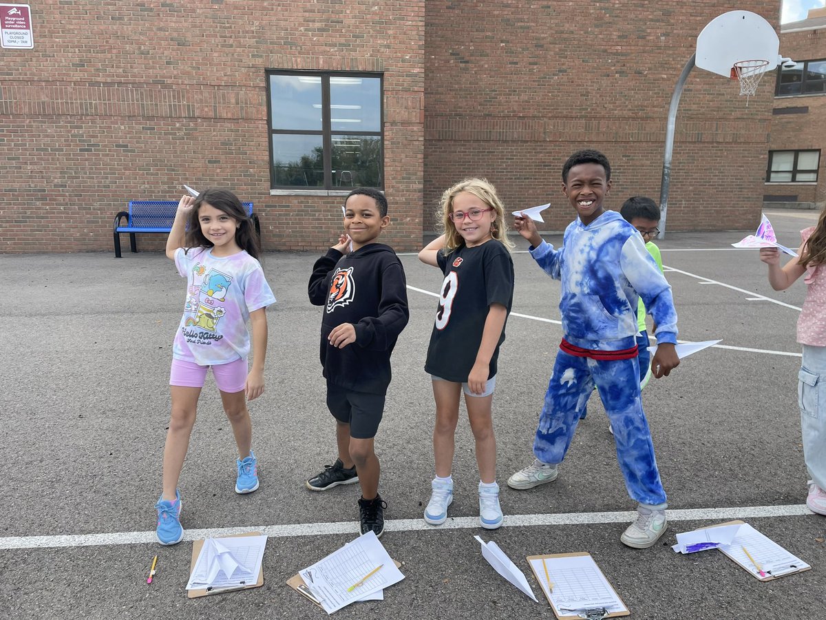 amydocherty44's tweet image. Fun with our paper airplane experiment! First group got to do a slo-mo video. ✈️Second group got to fly their planes in the rain! 😳Ended our Friday with a GaGa Ball game with Mrs. Bachman and me!  @wolvestweet