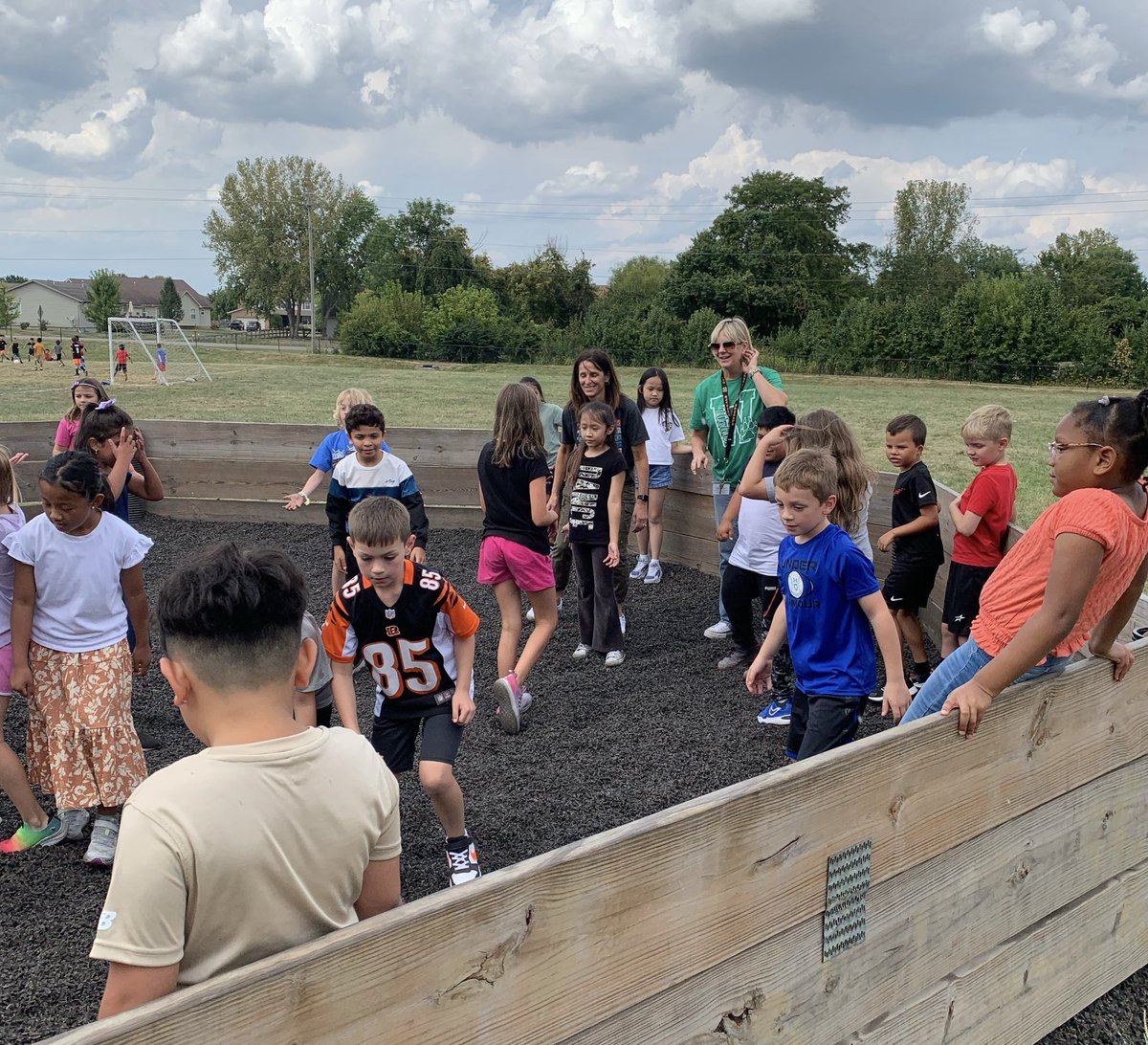 amydocherty44's tweet image. Fun with our paper airplane experiment! First group got to do a slo-mo video. ✈️Second group got to fly their planes in the rain! 😳Ended our Friday with a GaGa Ball game with Mrs. Bachman and me!  @wolvestweet