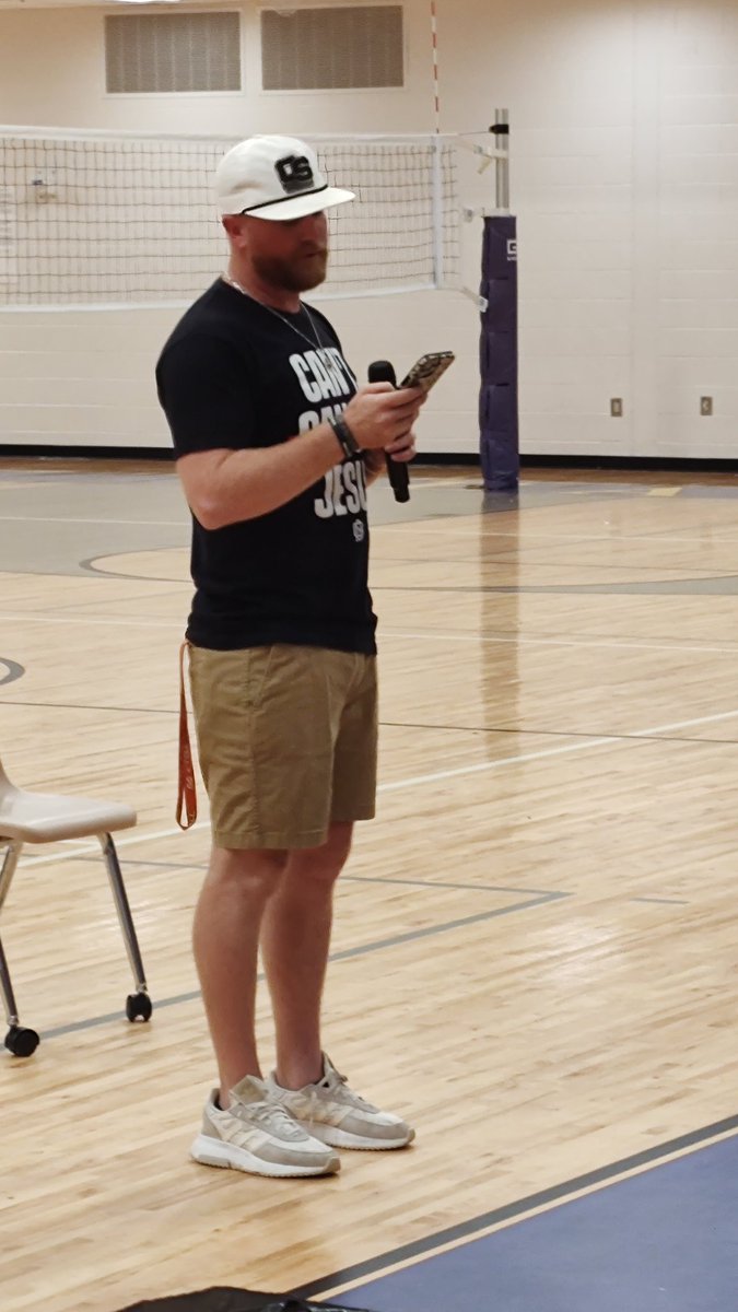 CCMHS club day! Thank you Caleb Adams for stopping by to share God's word with our FCA students! Who do you have faith and trust in? What does your walk with Jesus look like?Take time everyday to talk with Jesus to build a solid relationship with Him! Spend time with Jesus!🦅💪♥️