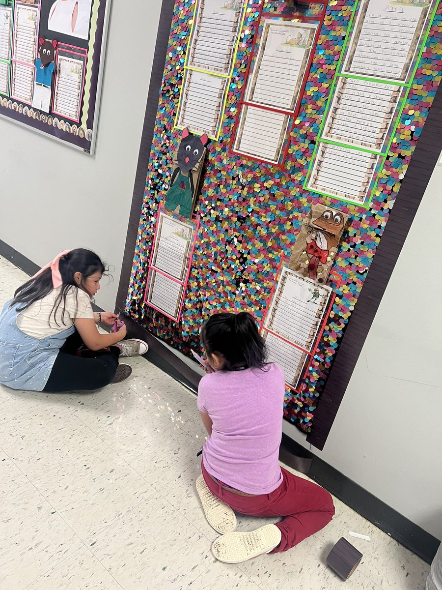 Jenniffer Perez Coronado (@laprofe_perez) on Twitter photo Everyone was working hard to publish their final drafts. Two students even took the initiative to finish the small board I started putting together for their puppets. <a href="/CarrollES_AISD/">Carroll Elementary</a> <a href="/SerjioMedina/">Serjio Medina</a> <a href="/judarrah/">Judarrah Hawkins</a> Everyone was working hard to publish their final drafts. Two students even took the initiative to finish the small board I started putting together for their puppets. <a href="/CarrollES_AISD/">Carroll Elementary</a> <a href="/SerjioMedina/">Serjio Medina</a> <a href="/judarrah/">Judarrah Hawkins</a>