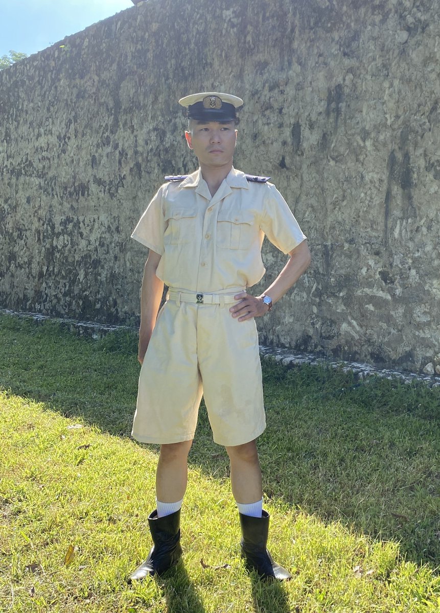 ■古時計さん専用■海上自衛隊幹部冬服　私物品　2尉 Yahoo!オークション - 海上自衛隊 二等海尉 制服上下・略綬付/正