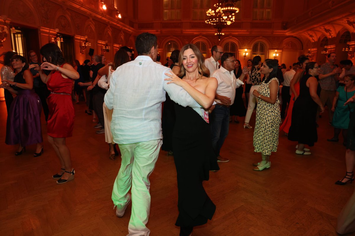What better place than Palace Žofín for our Annual Networking Dinner🥂 #ESRA2024
A beautiful and traditional evening in the capital of Czechia 🇨🇿
We saw some nice dancing moves too! 💃🕺