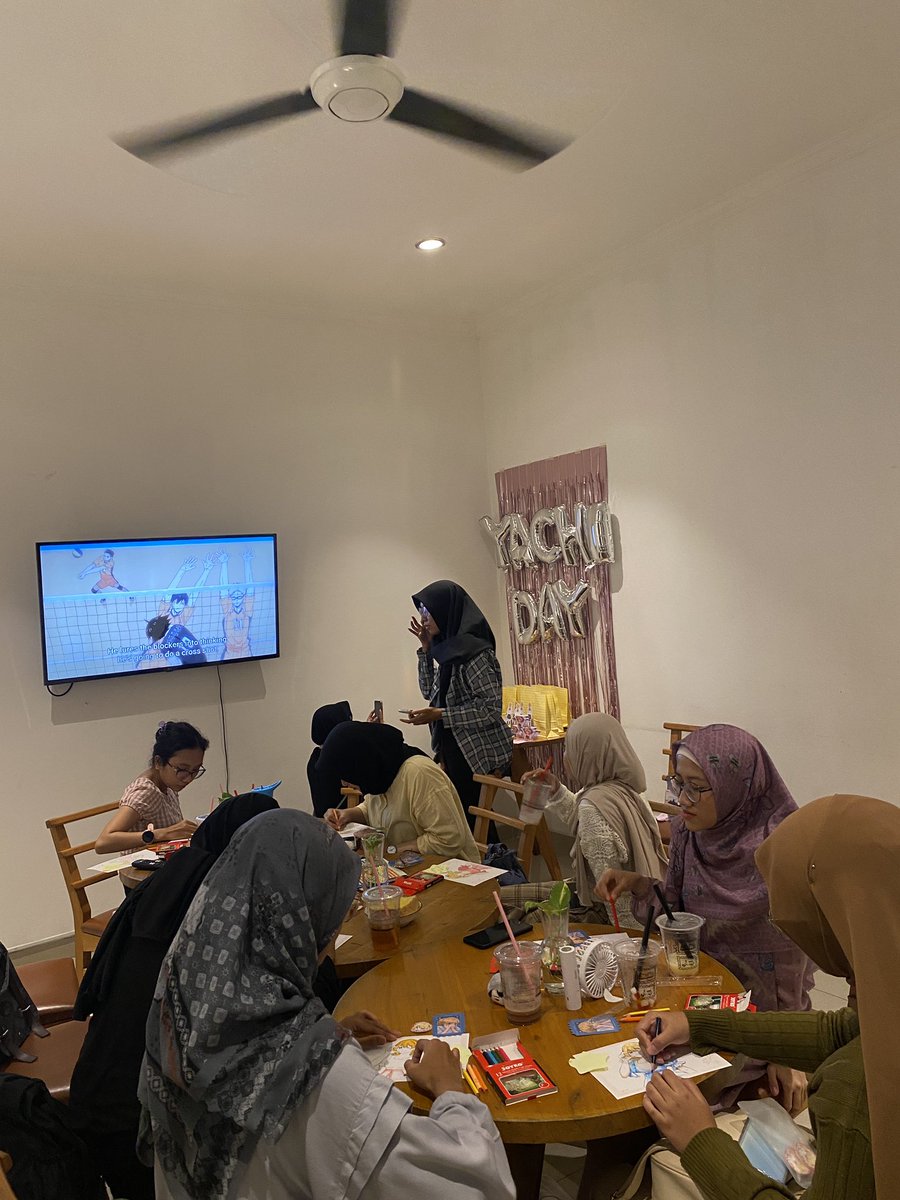 Ini pada konsen nonton kah?🤪