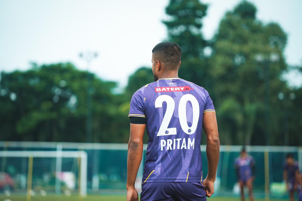 KotalPritam's tweet photo. Now is the time!⏳💪

#faith #life #keralablasters #football #wenevergiveup https://t.co/fjRCLy0RZn