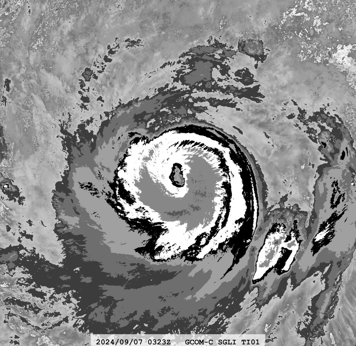 zeb199818's tweet photo. #12W Typhoon #YAGI
Satellite: #GCOMC #SGLI
Channel : VNR9 (0.763 µm) / T1 (10.8 µm) 250/500 m
Time : 2024/09/07 0323Z https://t.co/QM217YLqbP
