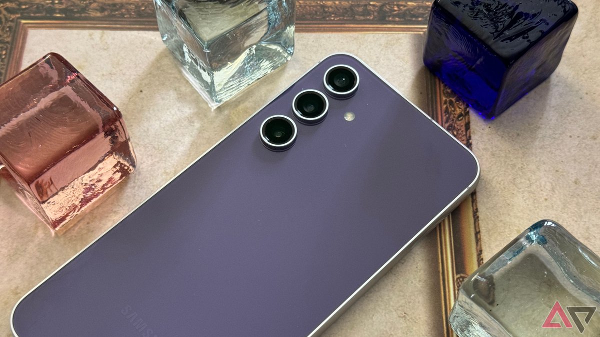 MobileInformer's tweet image. Leak details the Samsung Galaxy S24 FE's attractive color options dlvr.it/TCxK4p