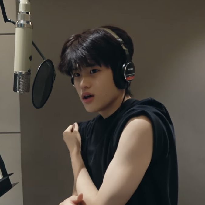 manjjinduppang_'s tweet photo. 저는 원해요 흑발 소희를 https://t.co/so3LPh1z91