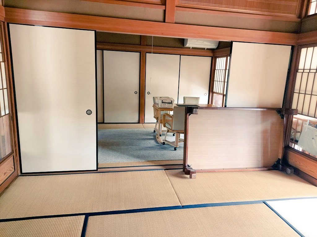 Taka30810779's tweet photo. 【お願い🙇🏻‍♀️】ママ垢さん…どうかお力を貸してください🥲❣️！！
一念発起してから約１年半｡｡１人で和室を何とかフォトスタジオにすることができました📷  …が、ほぼ０からの広報活動💦
インスタのフォローとかしてもらえると大喜びします😭福岡県筑後市です🏠「X見たよ」で今月1万円で撮影します！！ https://t.co/YiTB0GCCAD