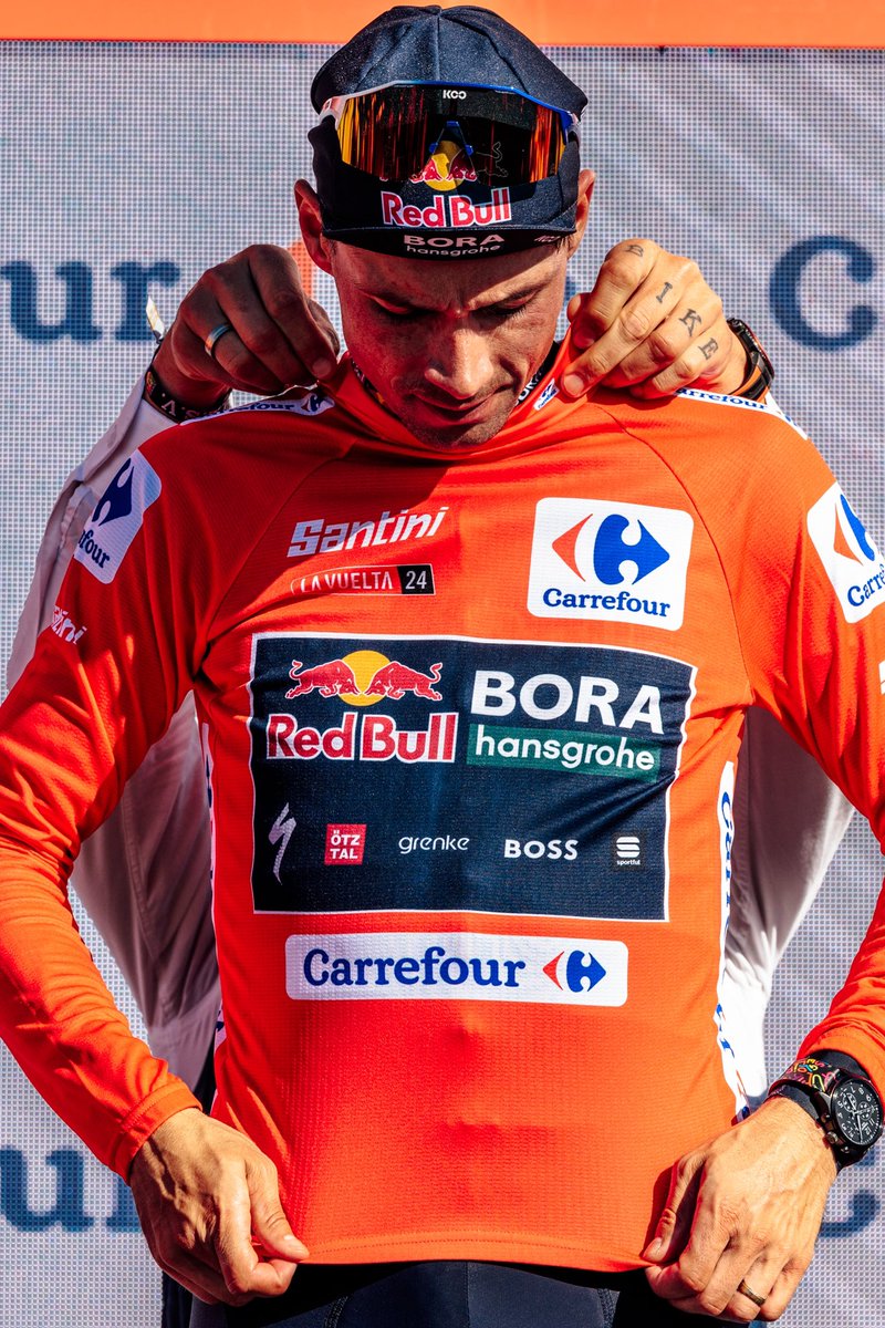 SUPACAZ's tweet photo. Ice in @rogla veins 🥶💯

What an incredible ride! Taking back @lavuelta Red in dominant fashion ❤️🇪🇸

2 more stages to go 👊🏻

#Supacaz #SuperStickyKush #bartapes #redbullborahansgrohe #primozroglic #lavuelta #worldtour #grandtour https://t.co/Kw5Cp8nVEm