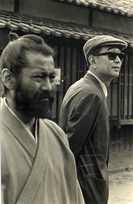 Toshirô Mifune and Akira Kurosawa during production of RED BEARD (1965)