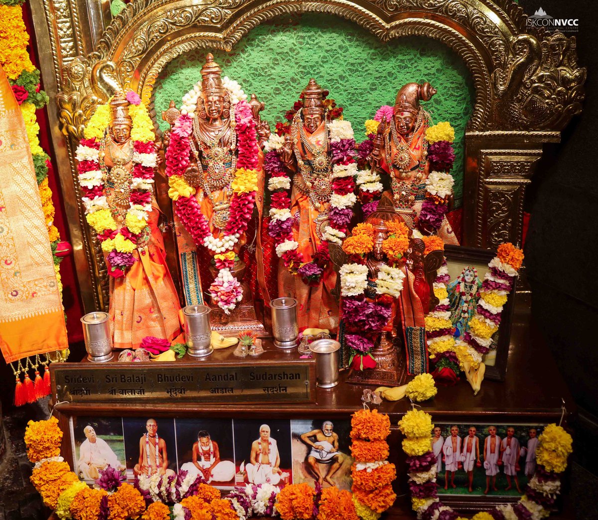 ISKCONPune's tweet photo. 🙏🏽Today's Darshan 📿 🗓07-09-2024🙏
🌷Sri Balaji🌷
🚩@ISKCONNVCCPune🚩
.
.
#ISKCONNVCCPune #ISKCONNVCC #ISKCONPune
#ISKCON #7thseptember #7thseptember2024 #Saturday
#kirtan #Harekrishna #Krishna #Kirtan #Krishna
#Harinaamsankirtan #Radheshyamdas
#Radhe #Radha #Radhakrishna https://t.co/efHm98kglR