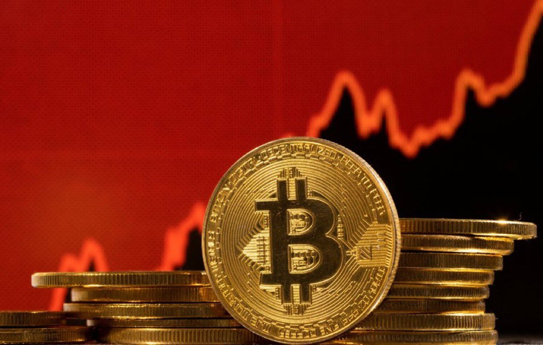 Web3insightsio's tweet photo. Breaking News ‼️
#Bitcoin ETFs witness a total net outflow of $170 million📉
🔻 $GBTC: $52.88M
🔻 $FBTC: $85.52M
🔻 $IBIT: $0
The total net value has dropped below the $50 billion mark, now standing at $48.243 billion.
#BitcoinETFs #CryptoOutflows #Blockchain #GBTC #CryptoNews