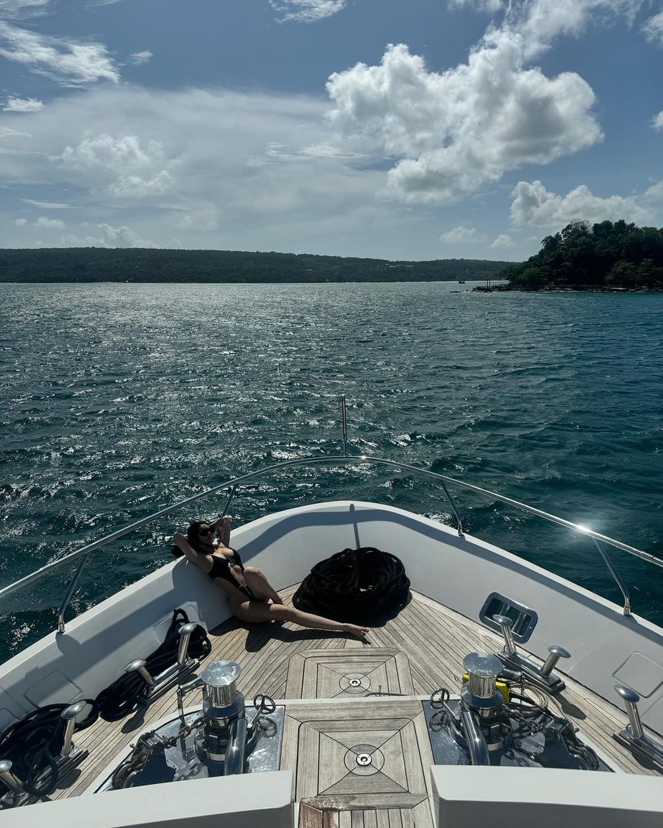 lstfully's tweet image. ︎

︎︎ ︎︎︎︎ ︎
︎︎︎︎Weekend time 🏖

︎︎

︎