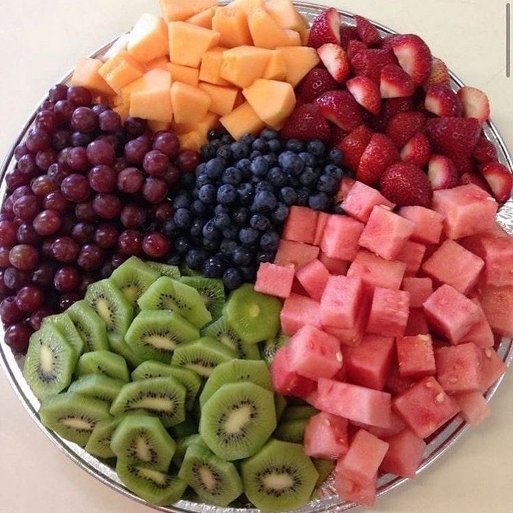 Angelina43491's tweet photo. Fruit over candy any day😍😍 https://t.co/27jGpwCwCw