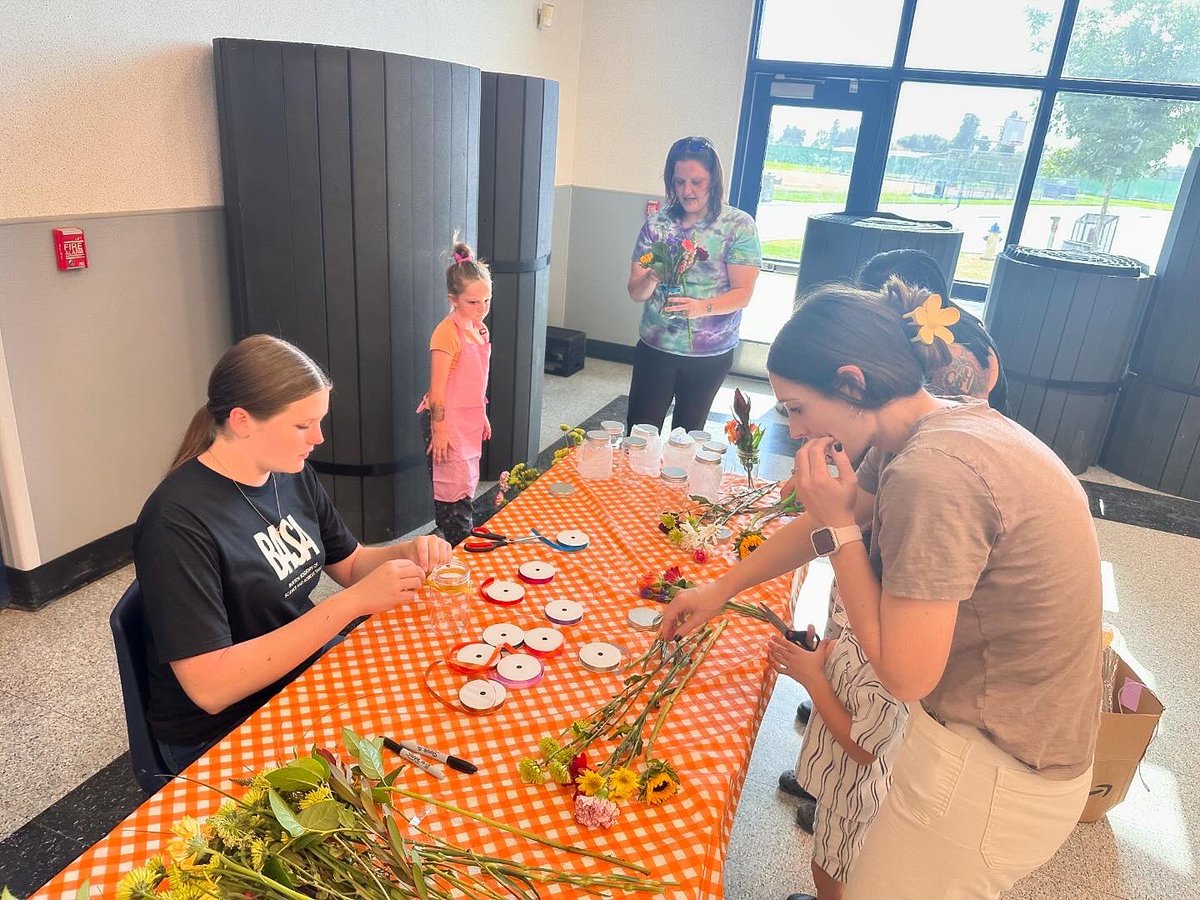 Shout out to our AMAZING BASA Mentors! Our camps would not be the same without our mentors, these students grow so much as people and leaders serving <a href="/BurtonSchools/">Burton Schools</a>. The skills they gain teaching our littles about #agriculture are building a lasting #burtonexperience !