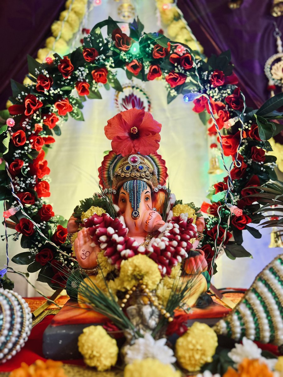 *ಗೌರಿ ಗಣೇಶ ಹಬ್ಬದ ಶುಭಾಶಯಗಳು*

Wishing you and your family Happy Ganesh Chathurthi..!