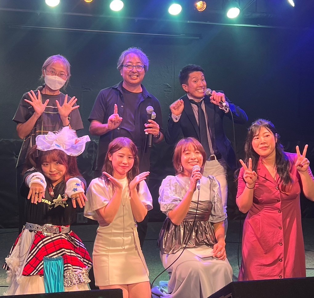 KiCreation59538's tweet photo. 9/5(木) 渋谷クラブロッソで開催しました 第3回「Wonderful Color」
ご来場ありがとうございました!
司会 wakaさん 山下先生♫
サヤカスターさんは
怪談師アイドルとして
またロックアイドルとして
盛上げてくれました♫
最後は全員で「風が吹いている」で終了!
打上げも☆感謝 https://t.co/QVCZARQbUj