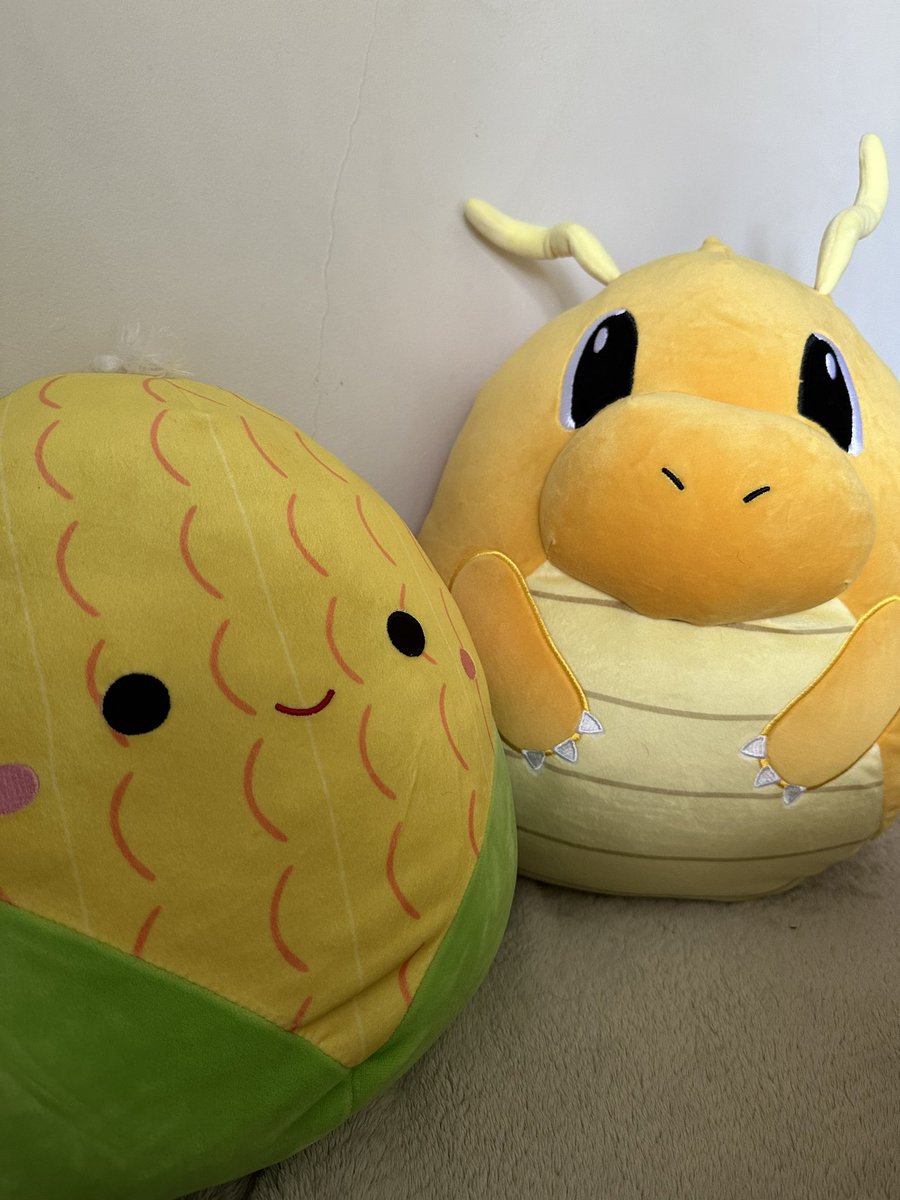 AuthAudio's tweet image. Happiness is sleeping next to my squishmallows