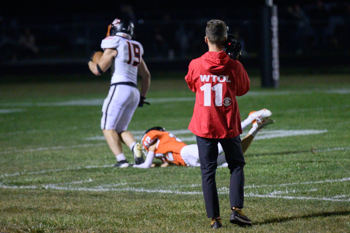 mayajake's tweet photo. @ChaseBachman Thanks for the coverage tonight! Go Knights! https://t.co/LrkW800wJI