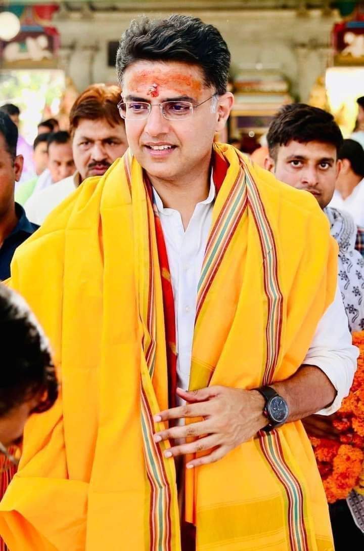 Azadgurjar04's tweet photo. अपनी सौम्यता और प्यारी मुस्कुराहट से बड़े बड़े योद्धाओं को परास्त करने वाले। 
जनता के दिलों पर राज करने वाले जननेता सचिन पायलट जी को जन्मदिन की बहुत बहुत बधाई और शुभकामनाएं। @SachinPilot @Azadgurjar04 https://t.co/Q9vp0blIhl