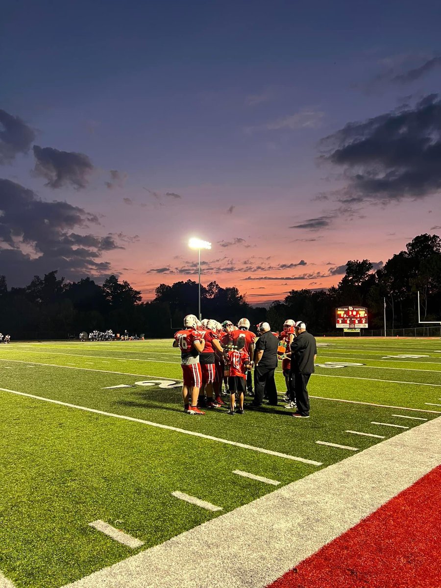 gojohnhardin's tweet photo. It was a beautiful night under the lights at Bulldog Stadium! Bulldogs win 54-0. JHHS will play September 13th at Harrison County. Go Bulldogs! #jhhsabovetheline https://t.co/fmKjQ2EHeX