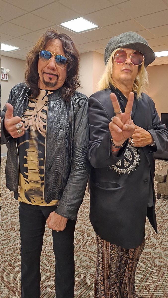 ChipZnuff's tweet photo. #Rocktember fest with @ace_frehley gearing up for a promiscuous Rock&roll weekend in Hinckley Minneapolis @MonstersOfRock @littxlive https://t.co/DLQxAyZu8p