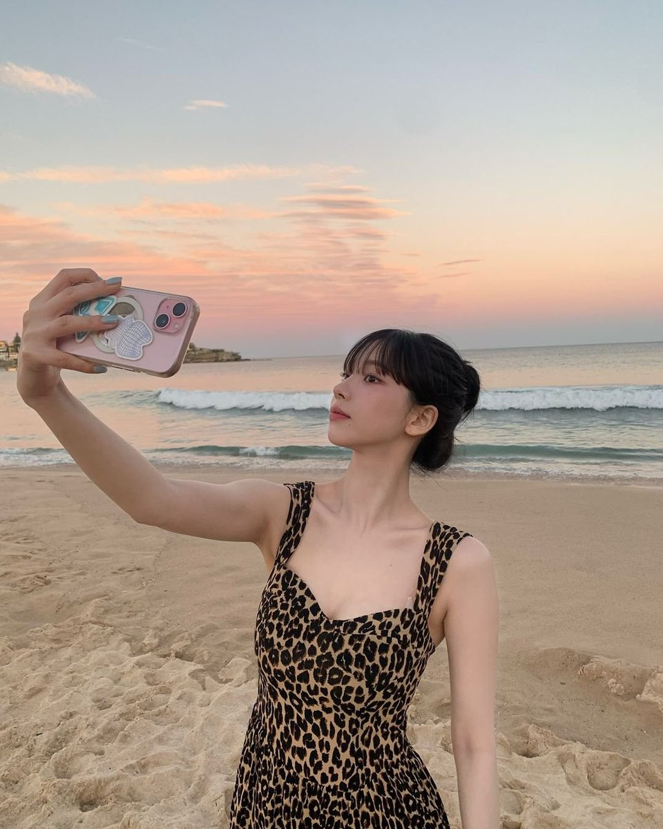 karina tweet media