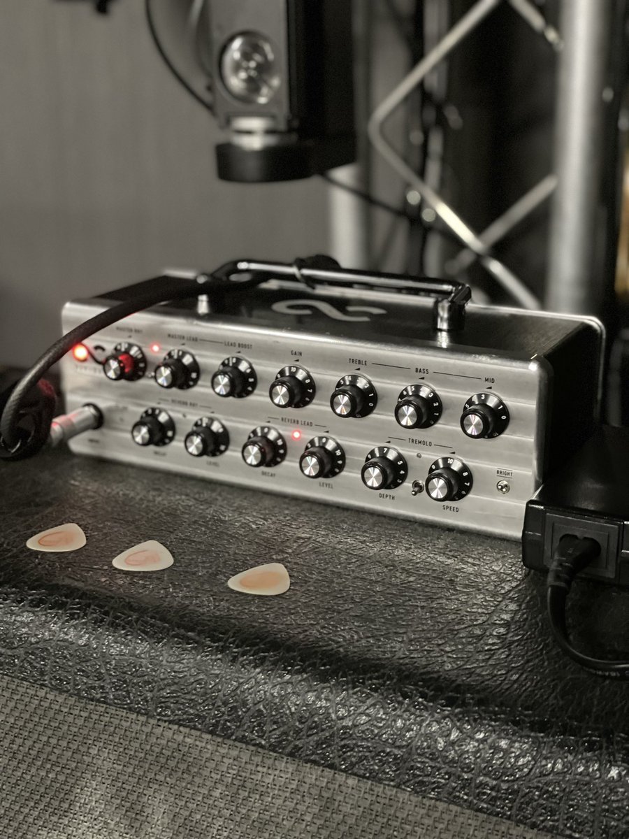 tanakawakame's tweet image. 今日もお世話になります。
福岡でええ音鳴らしまっせ。
ツアーファイナル！

#LEGOBIGMORL 
#OneControl