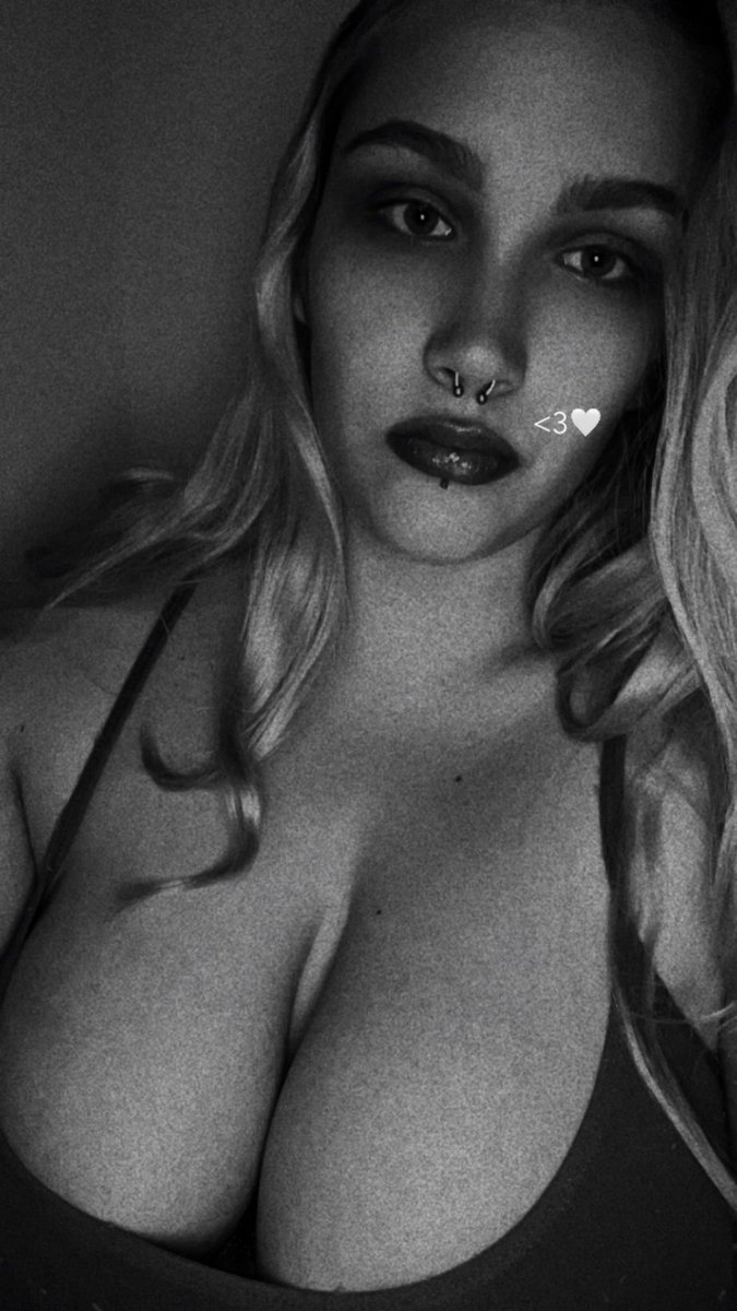 urabitch0507's tweet photo. #nsfw #ofmodel https://t.co/BAlP17FJSr