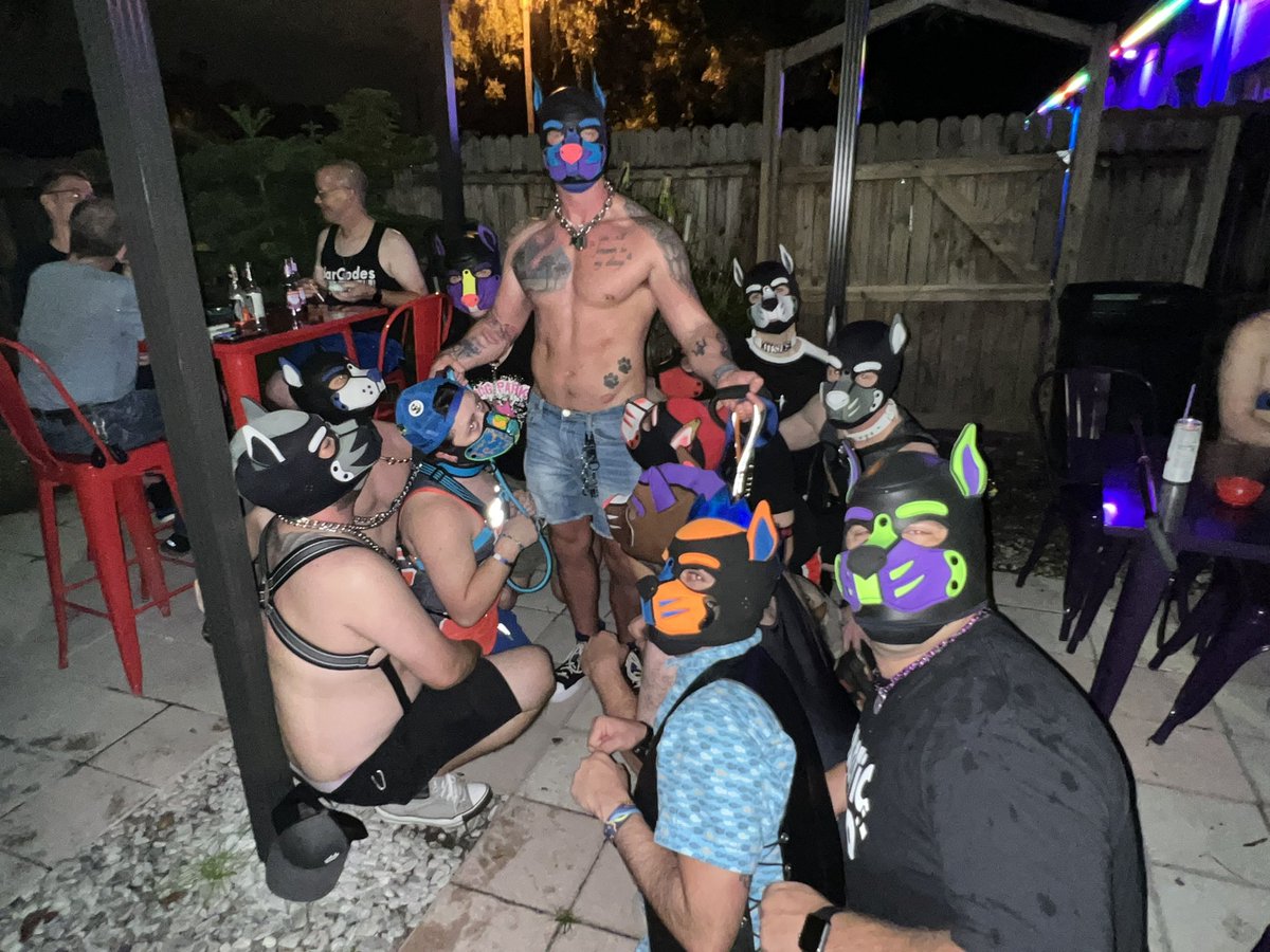PupSkittlez's tweet photo. Had a blast at a pup escape and got to meet @PupHarlow! It was a blast to hangout with the pups and enjoy the beginning of a great weekend! óÓÒò https://t.co/wPL4BWN1UO