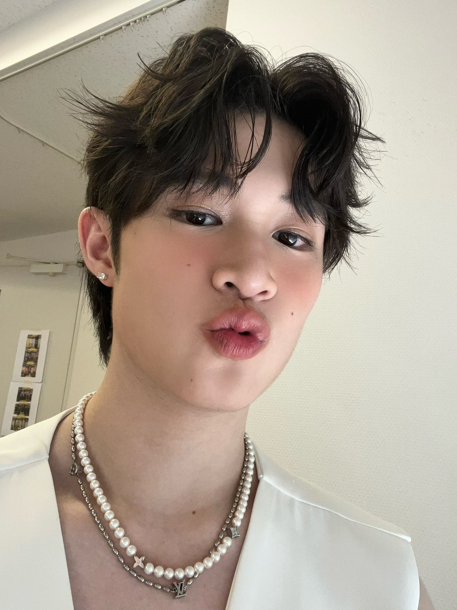 natasittttt's tweet photo. รอบแรกเริ่มแล้วว ~ 😆 
วันนี้มีสองรอบเลยเป็นกำลังใจให้ผมด้วยน้า 🤍#TwoWorldsFMJapan1 https://t.co/Hc1ei4cSUx