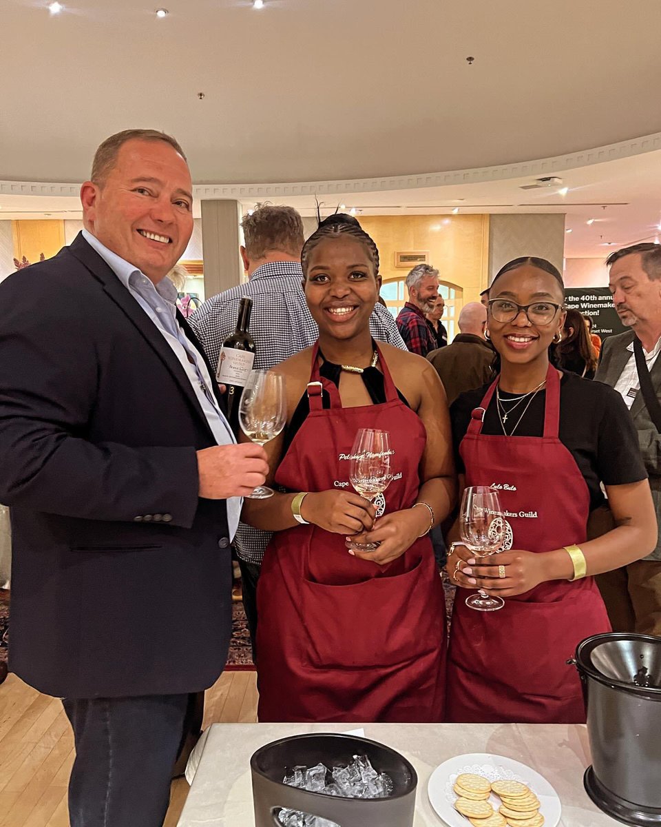 InMyKitchenPod's tweet photo. The Class of 2024 | @inmykitchenpod Episode 20: The Full Prayer
The Dish: @Nedbank @CapeWinemakersG Protege Programme Auction. An online-only auction from 10 September - 7 October 2024
Spotify
https://t.co/d71kUMCLUr
Apple
https://t.co/xlMyEMlayr
#CWGShowcase
#CWGAuction https://t.co/cKGeJ1VFFO