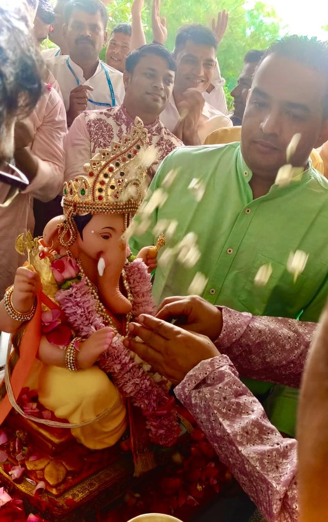 craftyoptimism's tweet photo. Ganpati Bappa Morya https://t.co/2kXVSQXhVJ