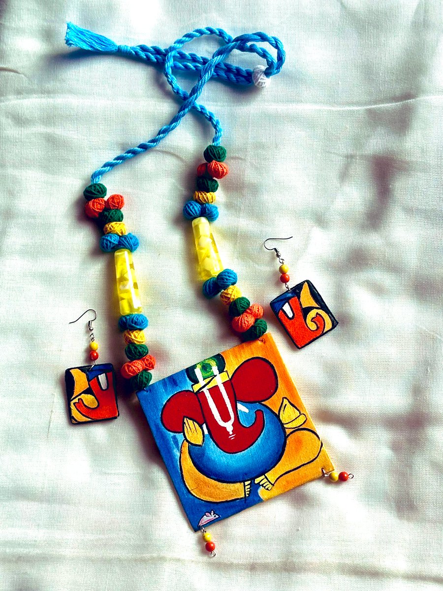 KokumStudio's tweet image. May Lord Ganesha's blessings be upon us all! 

May He remove all obstacles and bring prosperity, happiness, and peace to our lives. 

Ganpati Bappa bless us all!🙏🙏

#HappyShopping  #GanpatiCelebration 
#GanpatiBappaMorya