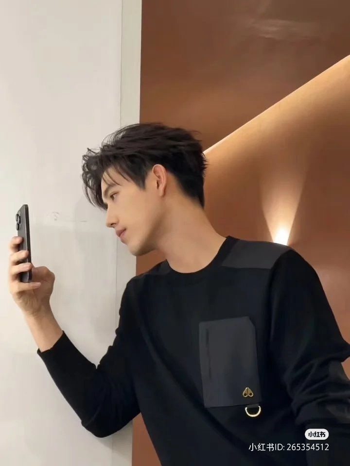 Vunch0219's tweet image. #ArthurChen for  #MooseKnuckles ELOWAN SWEATER