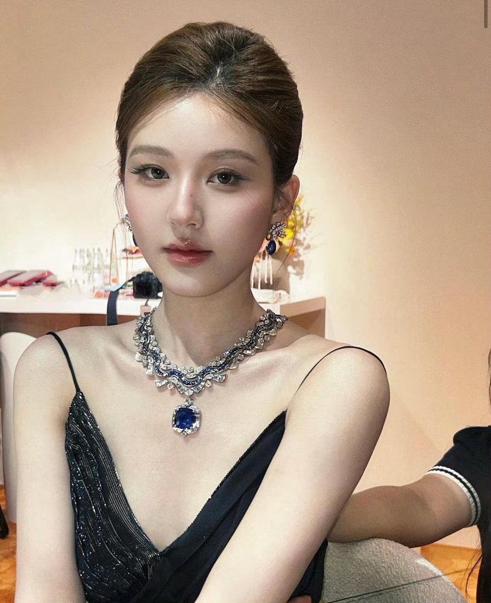 wonwoncity's tweet photo. ROSYSTAGRAM UPDATE ✨

#ZHAOLUSI https://t.co/Krd21qIU6w
