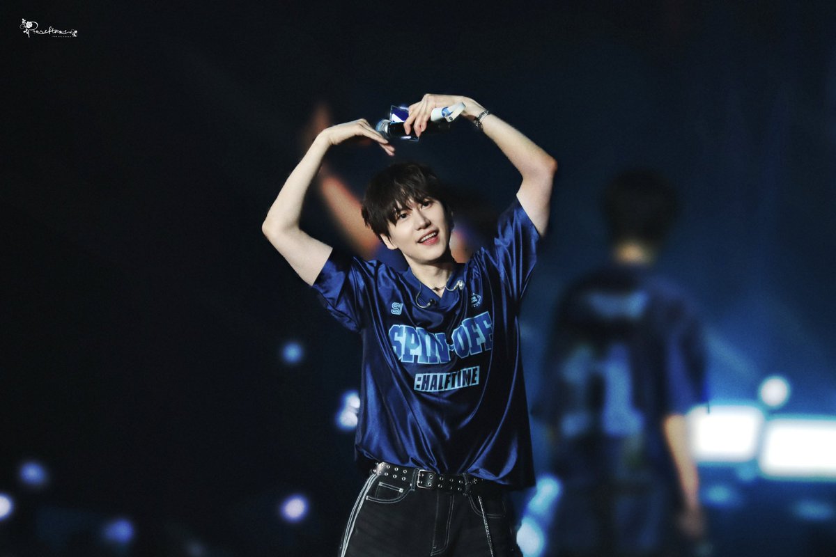 pureflame407's tweet photo. 240906 SUPER SHOW SPIN-OFF in HK 

#KYUHYUN #규현
#슈퍼주니어 #SUPERJUNIOR
#SuperShow_Spinoff_Halftime #SSS_HALFTIME
#SUPERJUNIORinHK 
#SPINOFFHALFTIME_IN_HK https://t.co/GrQ9FhXQH1