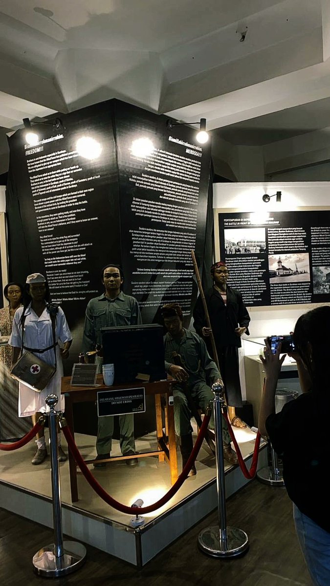 Today, we’re exploring more of our own historical events due to pure love towards Indonesia. An exceptional &amp; goosebumps experience.

📍 Museum 10 November/Monumen Tugu Pahlawan, Soerabadja.