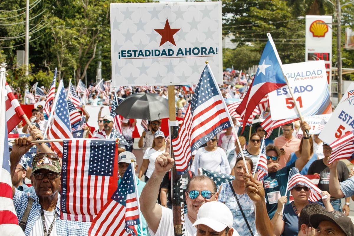 barricada_azul1's tweet photo. ESTADIDAD🇺🇸🇵🇷
1899-Propuesta por Barbosa
1967-1er Plebiscito 39%
2012-1ra victoria 
2017-2da victoria
2020-3ra victoria
2021-Proyecto de Consenso
2022-HR8393 APROBADO 233-191 EN LA CAMARA
2023-HR2757 RADICADO
2023-S3231 SENADO 28 CO-SPONSORS
y dicen que NO HA PASADO NADA!😇🤣 https://t.co/cDfsuDGHms