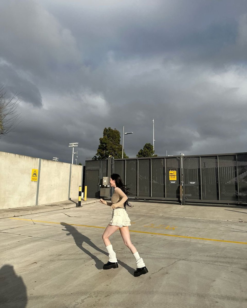 karina tweet media