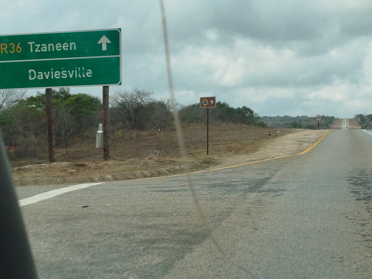 TendaniMukwevho's tweet image. Passing places to get to the Hackathon 
#TelkomLearnHack