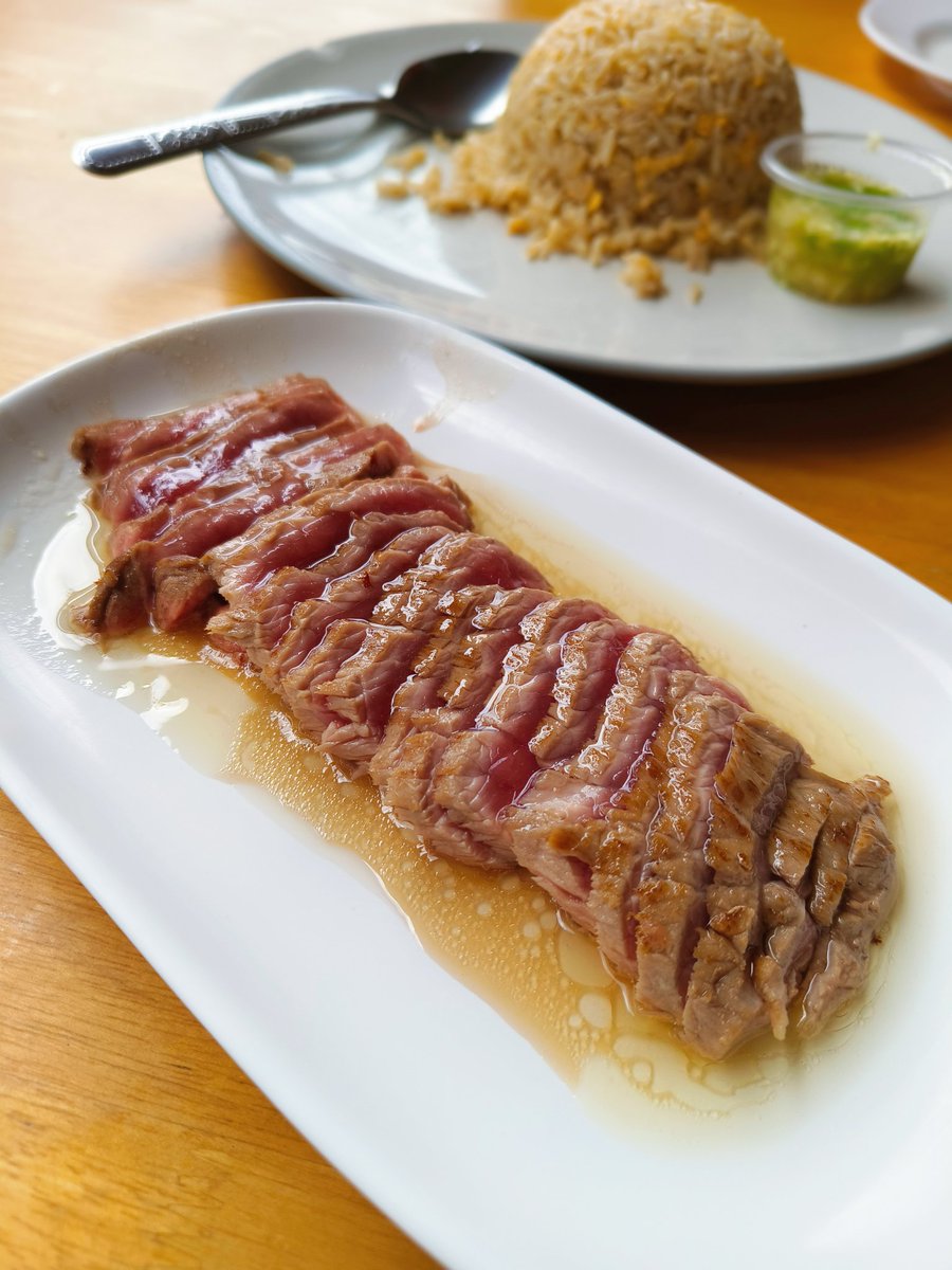 มีความสุขมากเลยค่ะ ขอบคุณทวีตนี้ที่แนะนำนะคะ 😭💖