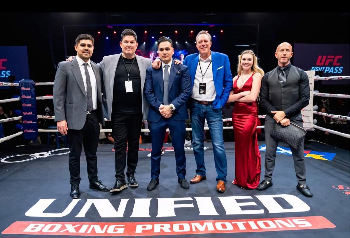 What'a ya all think?? Time for more "Live" Pro Boxing in Edmonton?? 😏
🥊<a href="/Unified__Boxing/">UnifiedBoxing</a> 
🍿<a href="/MarkPavelich/">Mark Pavelich</a> 
🍿<a href="/SunnySareen_/">Sunny Sareen</a>